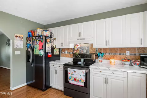 Kitchen - 3422 Gap Creek Road Hampton Tn 37658, Hampton, TN 37658 photo 2 of 4