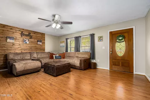 Living - 3422 Gap Creek Road Hampton Tn 37658, Hampton, TN 37658 photo 1 of 4