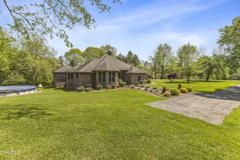 3 Chaucer Court Gray Tn 37615, Gray, TN 37615 photo 2