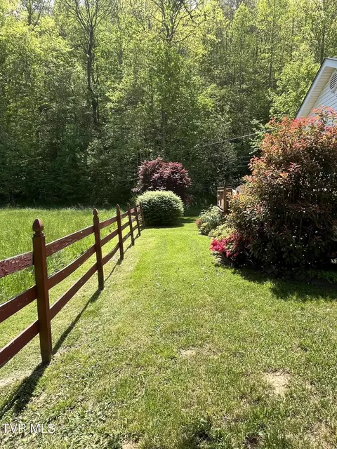 3115 Fairview Rd Duffield Va 24244, Duffield, VA 24244 photo 12