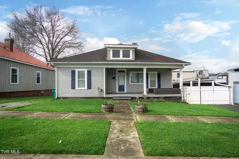 212 3rd Street Erwin Tn 37650, Erwin, TN 37650