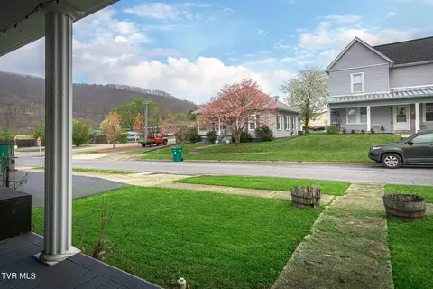 212 3rd Street Erwin Tn 37650, Erwin, TN 37650 photo 3