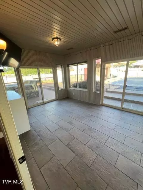 Exterior - 1008 Prince Avenue Erwin Tn 37650, Erwin, TN 37650 photo 2 of 8