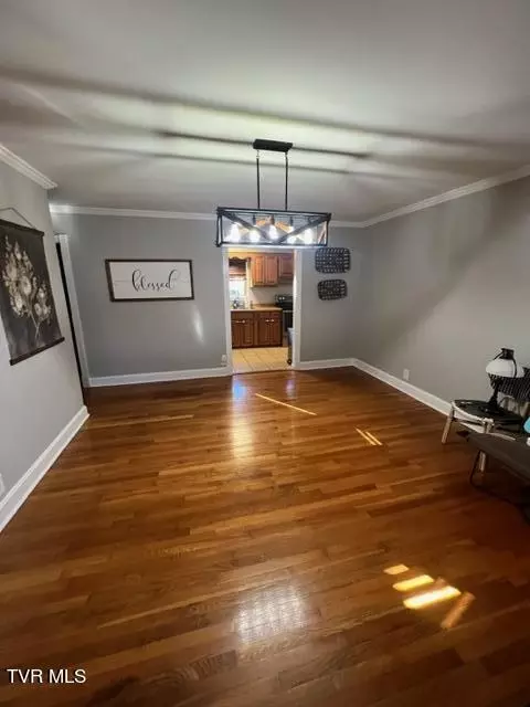Dining - 1008 Prince Avenue Erwin Tn 37650, Erwin, TN 37650 photo 1 of 1