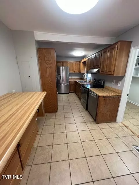 Kitchen - 1008 Prince Avenue Erwin Tn 37650, Erwin, TN 37650 photo 1 of 2