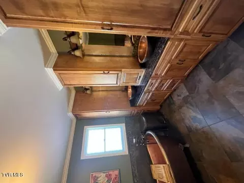 Bath - 1008 Prince Avenue Erwin Tn 37650, Erwin, TN 37650 photo 3 of 3