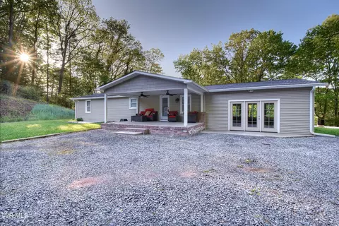 144 John Glover Road Hampton Tn 37658, Hampton, TN 37658