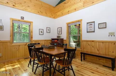 1763 Dennis Cove Road Hampton Tn 37658, Hampton, TN 37658 photo 7