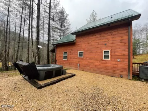 1763 Dennis Cove Road Hampton Tn 37658, Hampton, TN 37658 photo 19