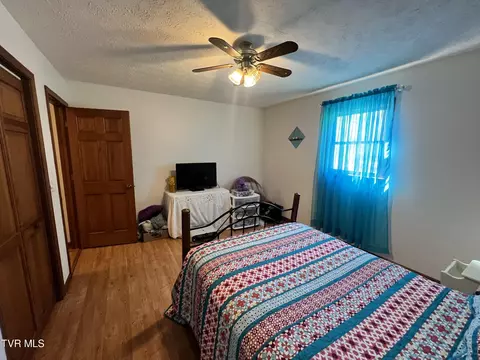 Bedroom - 312 Simerly Creek Road Hampton Tn 37658, Hampton, TN 37658 photo 7 of 12