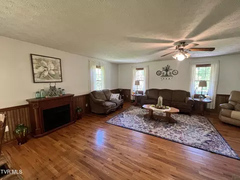 Living - 312 Simerly Creek Road Hampton Tn 37658, Hampton, TN 37658 photo 4 of 4