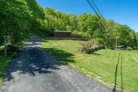 Exterior - 1102 Chain Road Honaker Va 24260, Honaker, VA 24260 photo 7 of 33