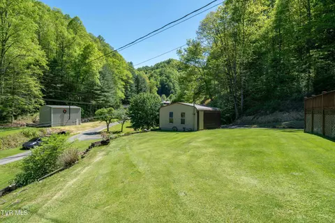 Exterior - 1102 Chain Road Honaker Va 24260, Honaker, VA 24260 photo 16 of 33