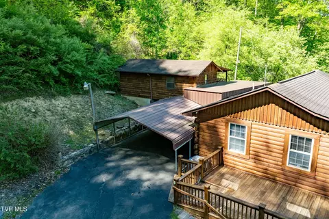 Exterior - 1102 Chain Road Honaker Va 24260, Honaker, VA 24260 photo 6 of 33
