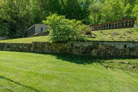 Exterior - 1102 Chain Road Honaker Va 24260, Honaker, VA 24260 photo 10 of 33