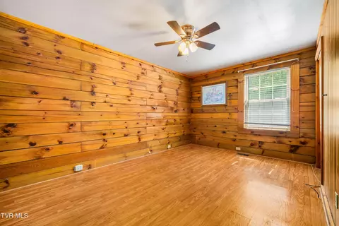 Bedroom - 1102 Chain Road Honaker Va 24260, Honaker, VA 24260 photo 3 of 4
