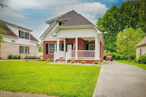 2205 Sherwood Road Kingsport Tn 37664, Kingsport, TN 37664