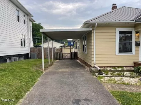 330 Catawba Street Erwin Tn 37650, Erwin, TN 37650 photo 2