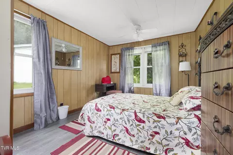 Bedroom - 1530 Chestoa Pike Pike Erwin Tn 37650, Erwin, TN 37650 photo 4 of 6