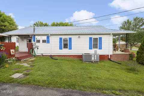 Exterior - 1530 Chestoa Pike Pike Erwin Tn 37650, Erwin, TN 37650 photo 5 of 12