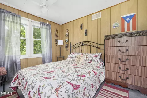 Bedroom - 1530 Chestoa Pike Pike Erwin Tn 37650, Erwin, TN 37650 photo 5 of 6