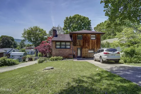 690 Sherman Place Kingsport Tn 37664, Kingsport, TN 37664