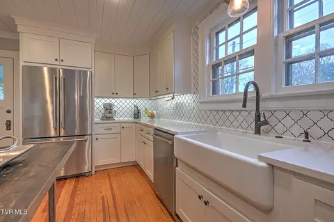 Kitchen - 701 Park Street Bristol Va 24201, Bristol, VA 24201 photo 4 of 7