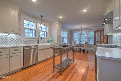 Kitchen - 701 Park Street Bristol Va 24201, Bristol, VA 24201 photo 5 of 7