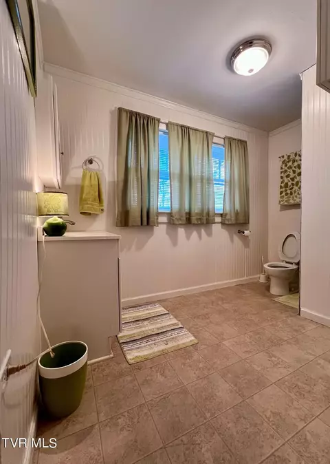 Bath - 191 Dillard Avenue Erwin Tn 37650, Erwin, TN 37650 photo 1 of 1