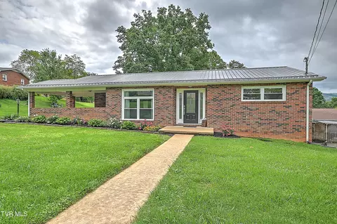 2 Hastings Court Johnson City Tn 37604, Johnson City, TN 37604