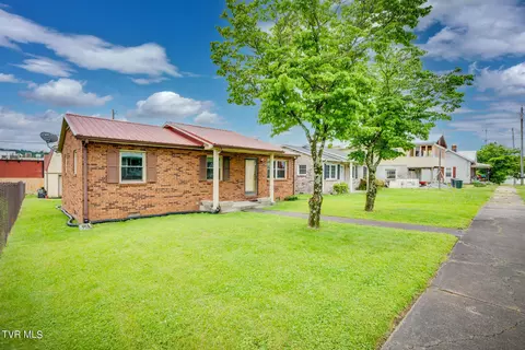 310 E Cottage Avenue Elizabethton Tn 37643, Elizabethton, TN 37643