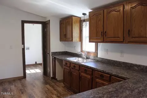 1154 Riddle Road Erwin Tn 37650, Erwin, TN 37650 photo 8