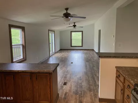 1154 Riddle Road Erwin Tn 37650, Erwin, TN 37650 photo 11