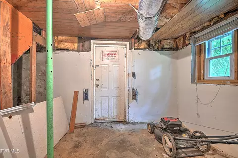1128 E State Street Bristol Tn 37620, Bristol, TN 37620 photo 31