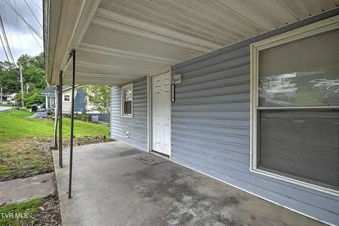 1128 E State Street Bristol Tn 37620, Bristol, TN 37620 photo 3