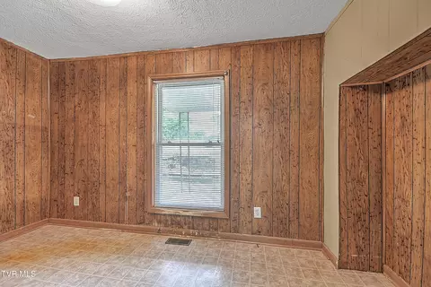 1128 E State Street Bristol Tn 37620, Bristol, TN 37620 photo 20