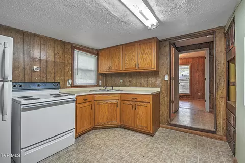 1128 E State Street Bristol Tn 37620, Bristol, TN 37620 photo 17
