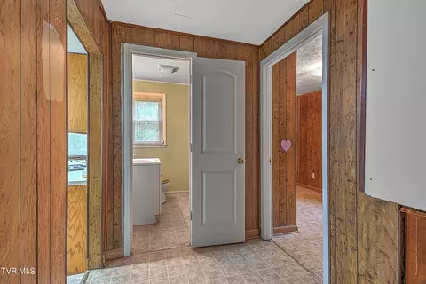 1128 E State Street Bristol Tn 37620, Bristol, TN 37620 photo 12