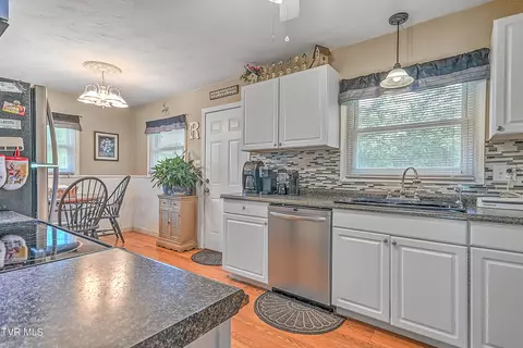256 Robin Circle Bristol Va 24202, Bristol, VA 24202 photo 9