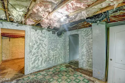 809 E State Street Bristol Tn 37620, Bristol, TN 37620 photo 32