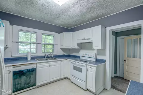 809 E State Street Bristol Tn 37620, Bristol, TN 37620 photo 10
