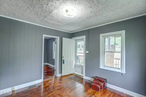 809 E State Street Bristol Tn 37620, Bristol, TN 37620 photo 7