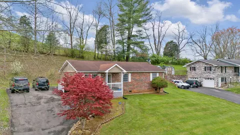 150 Essex Drive Bluff City Tn 37618, Bluff City, TN 37618
