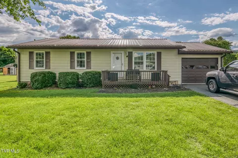 330 Collins Drive Mountain City Tn 37683, Mountain City, TN 37683
