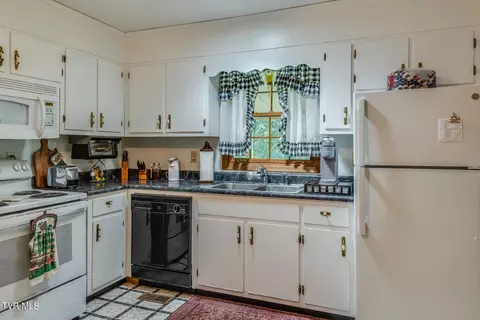260 Greenhill Drive Cedar Bluff Va 24609, Cedar Bluff, VA 24609 photo 18