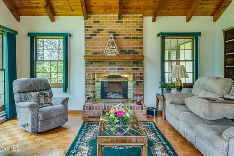 260 Greenhill Drive Cedar Bluff Va 24609, Cedar Bluff, VA 24609 photo 12
