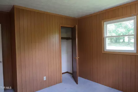 Bedroom - 1413 Bailey Bridge Road Road Limestone Tn 37681, Limestone, TN 37681 photo 3 of 5