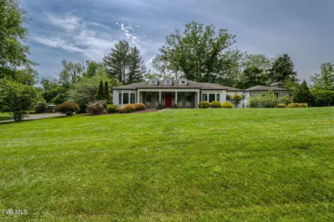 204 Parkway Road Bristol Tn 37620, Bristol, TN 37620