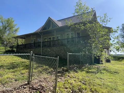 Exterior - 429 Briar Thicket Road Bybee Tn 37713, Bybee, TN 37713 photo 2 of 2