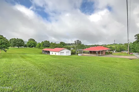 Exterior - 127 Forrest Road Fall Branch Tn 37656, Fall Branch, TN 37656 photo 5 of 16